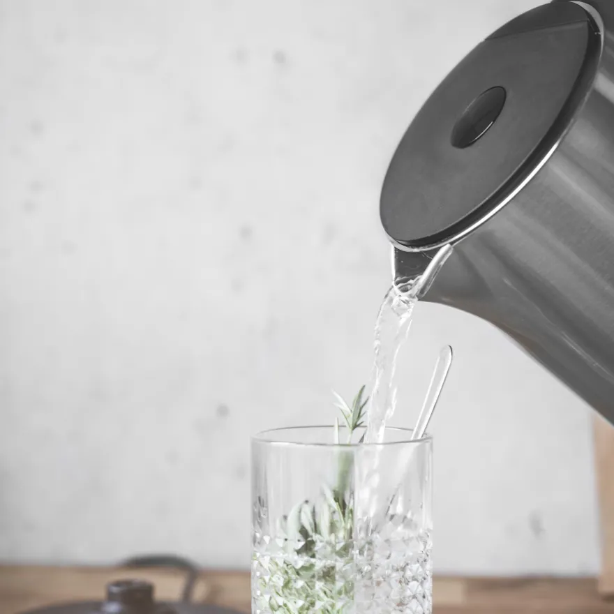 GASTROBACK Design Wasserkocher Cool Touch* Teekocher & Wasserkocher